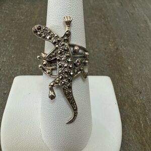 Vintage 925 Silver Marcasite Lizard With Garnet Eyes Ring SZ 7 ~6.9g
